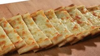  Kaşarlı-Peynirli Pide